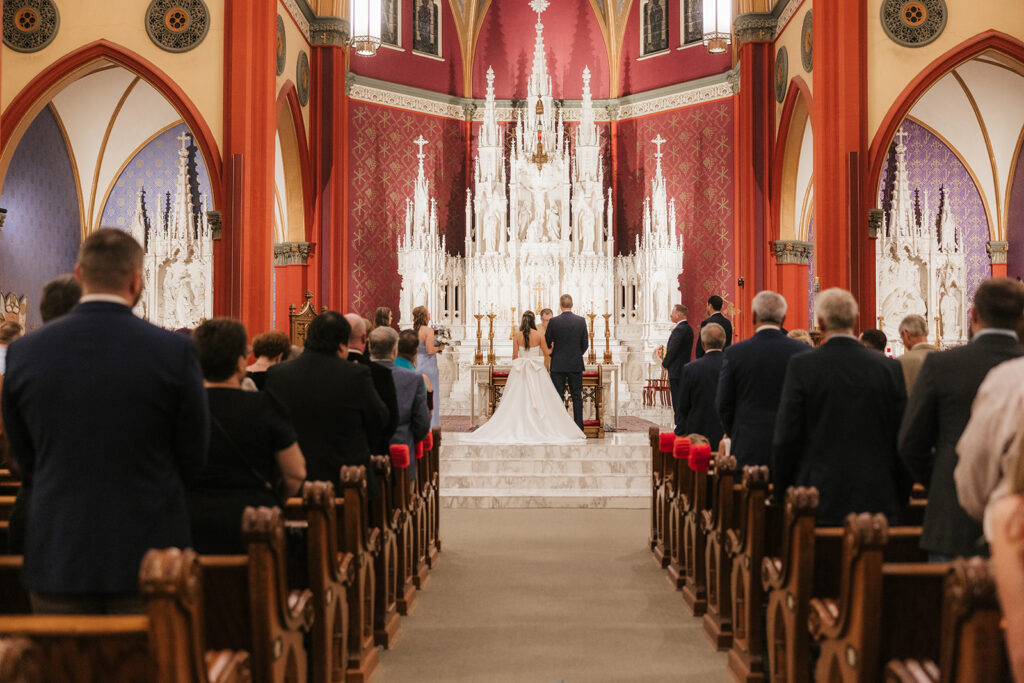A Timeless Holy Family Cathedral Wedding in Tulsa: Jessica & Marshall’s Elegant Day