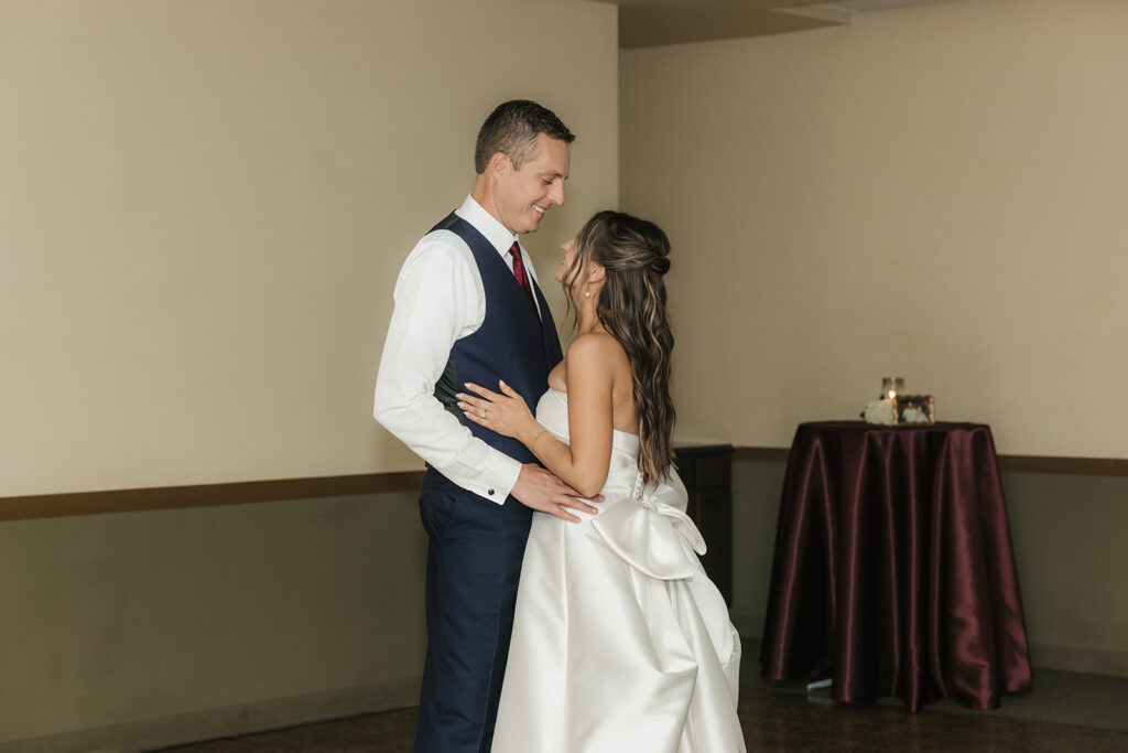 A Timeless Holy Family Cathedral Wedding in Tulsa: Jessica & Marshall’s Elegant Day