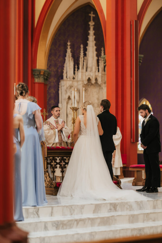 intimate wedding ceremony in oklahoma