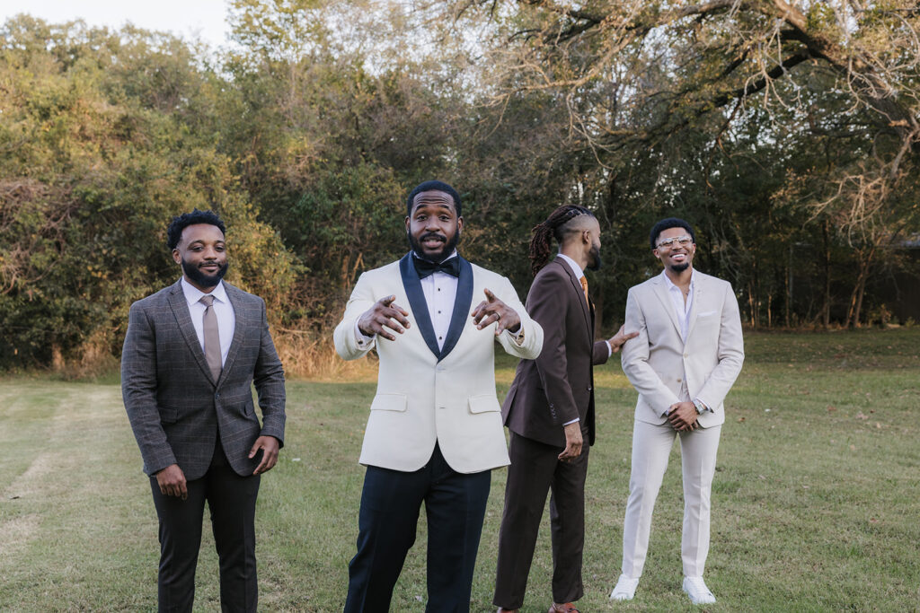Fun picture of the groom and his groomsmen