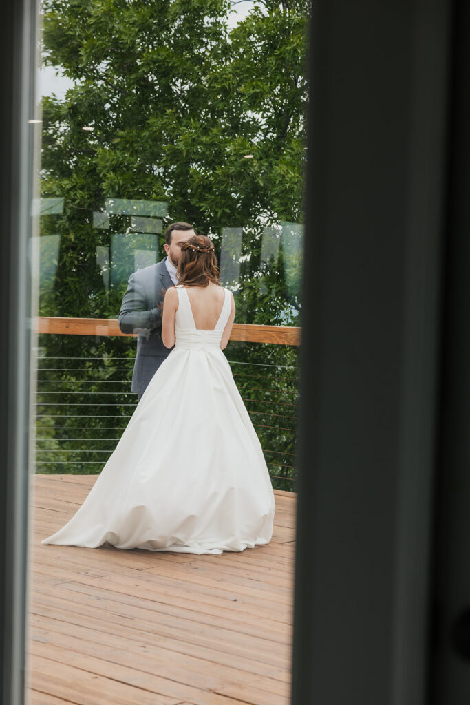  A Spring Wedding in Oklahoma: Rain, Wind & a Beautiful Pivot at The View at Hillside Barn