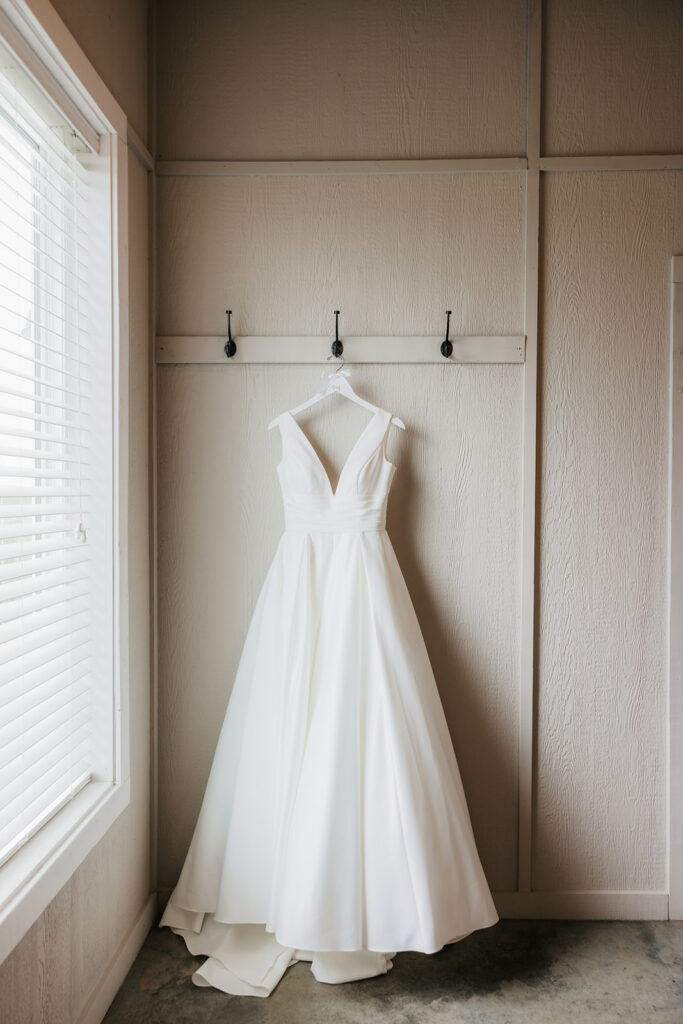  A Spring Wedding in Oklahoma: Rain, Wind & a Beautiful Pivot at The View at Hillside Barn