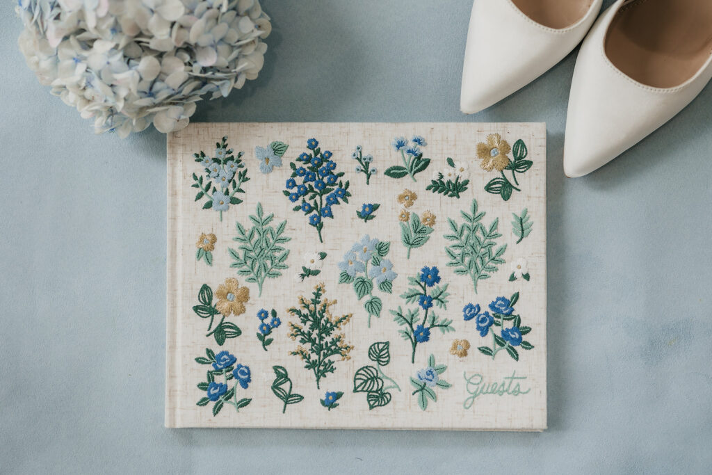 stunning details at the elegant oklahoma wedding