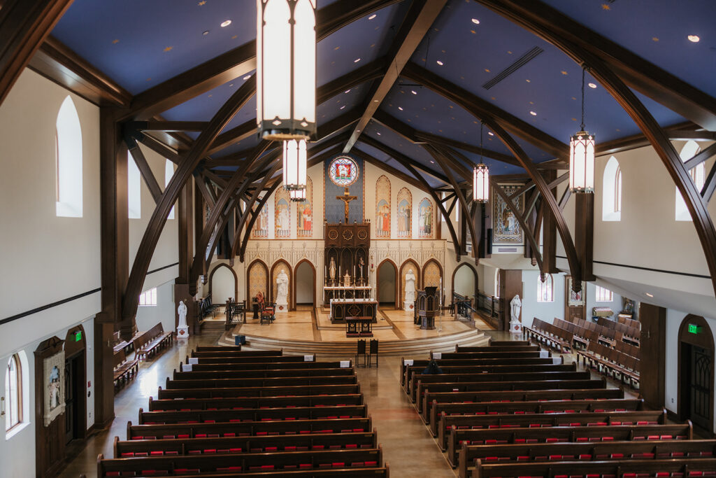 The Perfect Catholic Wedding Timeline (With & Without a First Look)