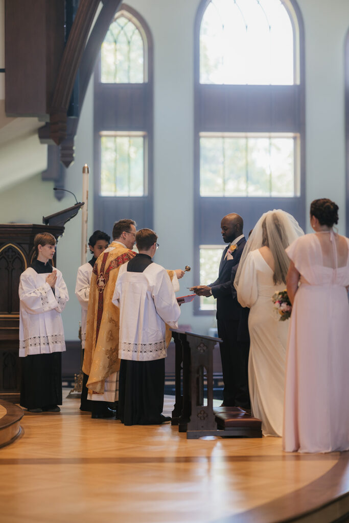 intimate wedding ceremony in tulsa