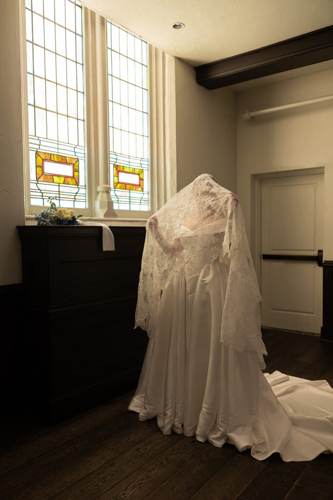 stunning picture of the bride at her dream wedding