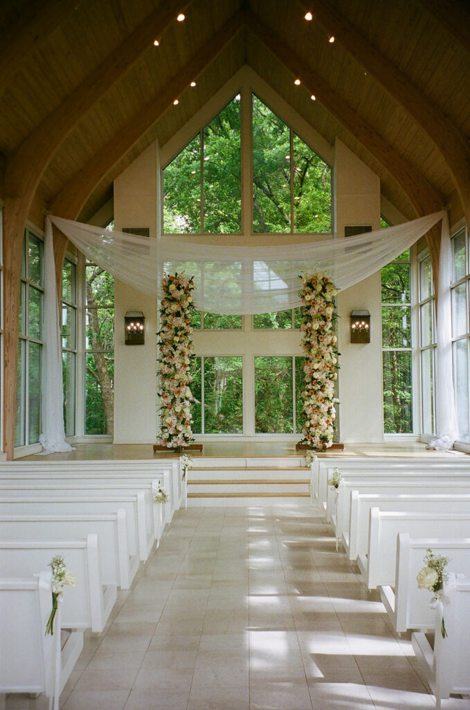stunning florals at the wedding ceremony