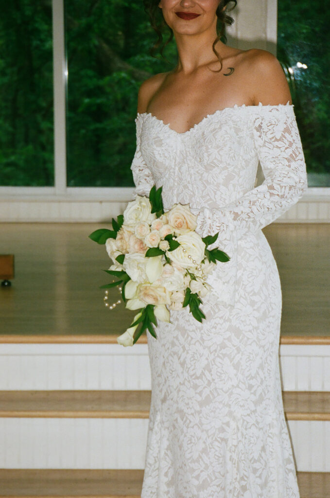 beautiful closeup shot of the wedding bouquet