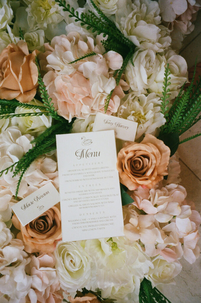 elegant and romantic wedding details