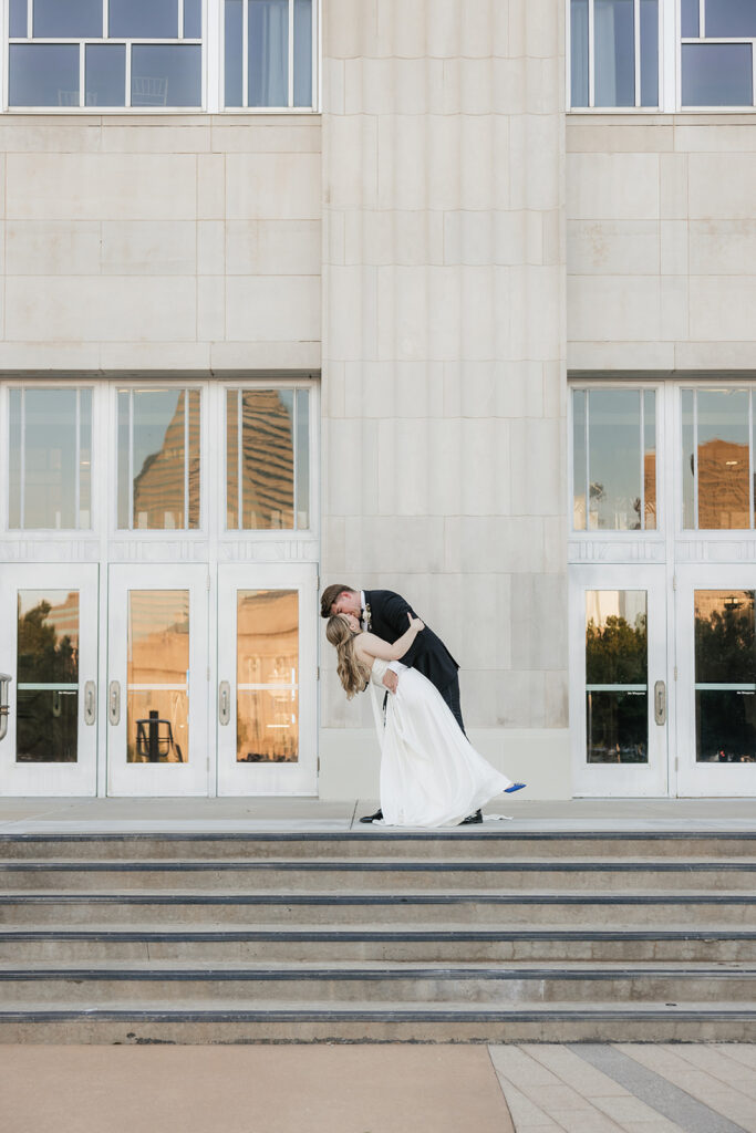 beautiful picture of the newlyweds kissing