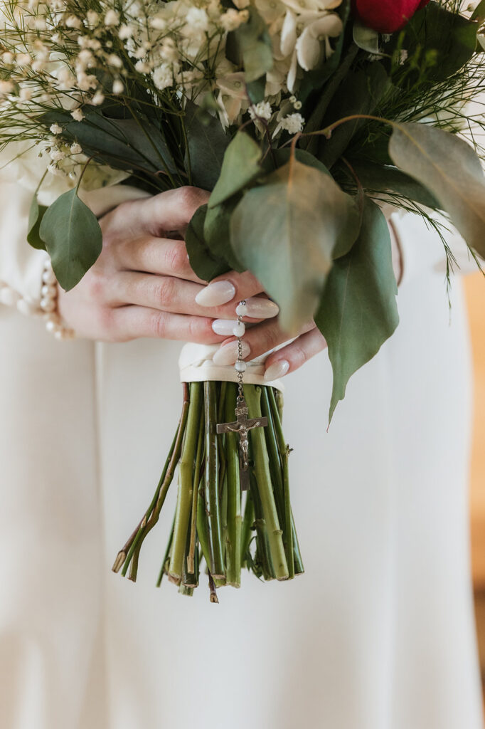 closeup shot of the wedding bouquet