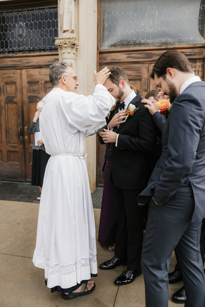 picture of the groom and his friends